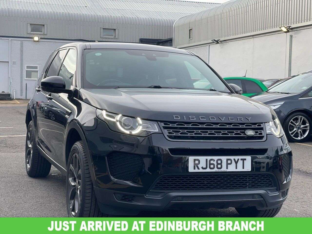 A 2018 LAND ROVER DISCOVERY SPORT 2.0 TD4 Landmark SUV 5dr Diesel Auto 4WD Euro 6 (s/s) (180 ps) BLUETOOTH + A 2018 LAND ROVER DISCOVERY SPORT 2.0 TD4 Landmark SUV 5dr Diesel Auto 4WD Euro 6 (s/s) (180 ps) BLUETOOTH +