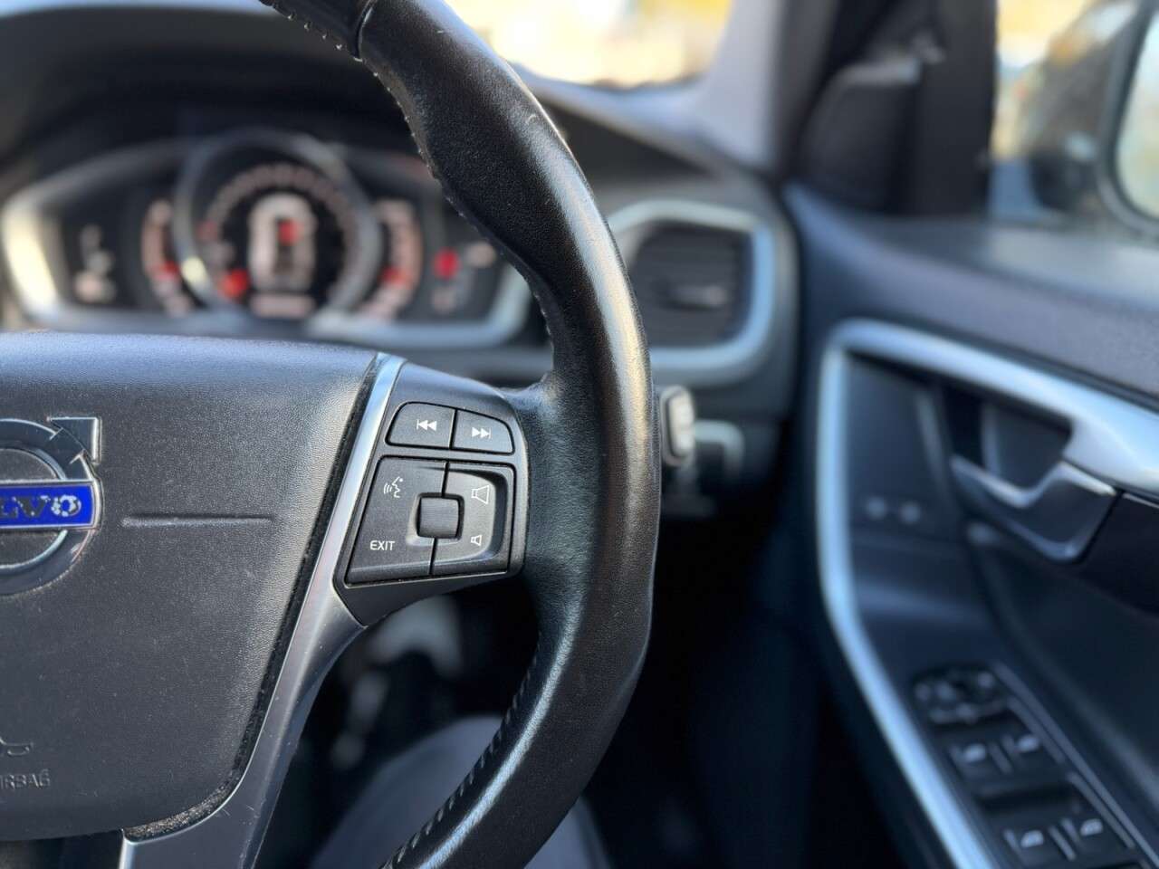 2017 VOLVO V60 CROSS COUNTRY 2017 VOLVO V60 CROSS COUNTRY