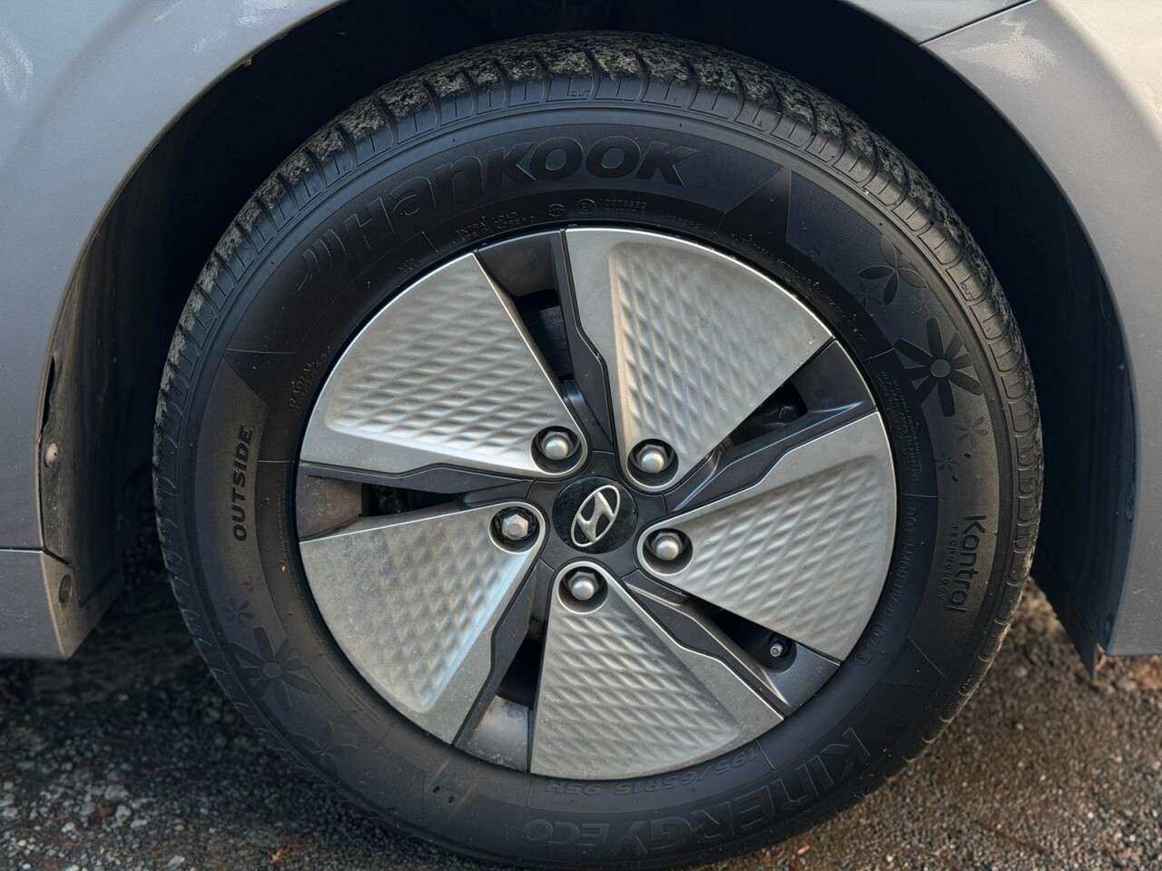 2022 HYUNDAI IONIQ 2022 HYUNDAI IONIQ