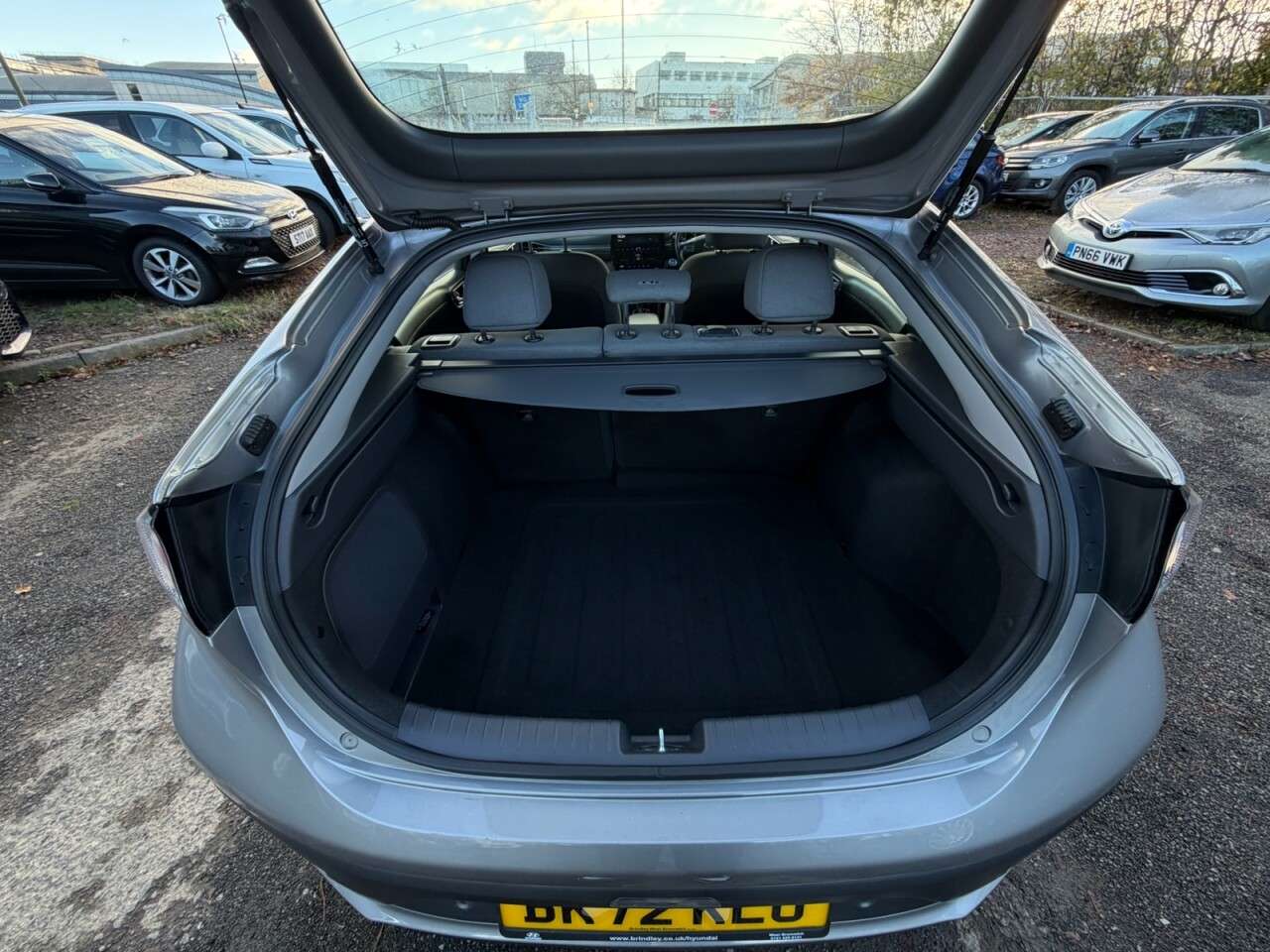 2022 HYUNDAI IONIQ 2022 HYUNDAI IONIQ