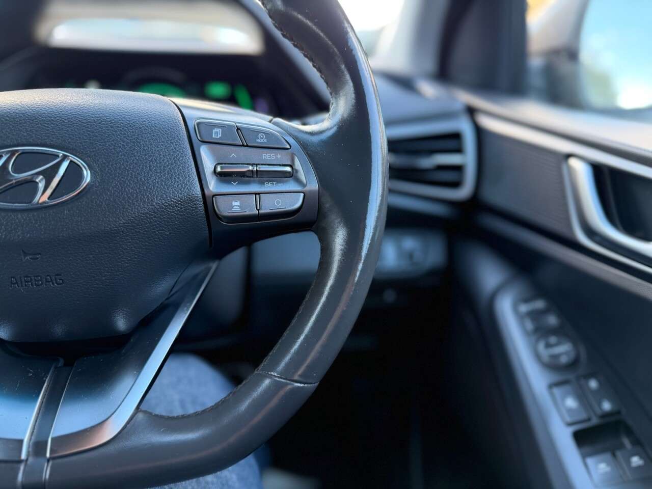 2022 HYUNDAI IONIQ 2022 HYUNDAI IONIQ