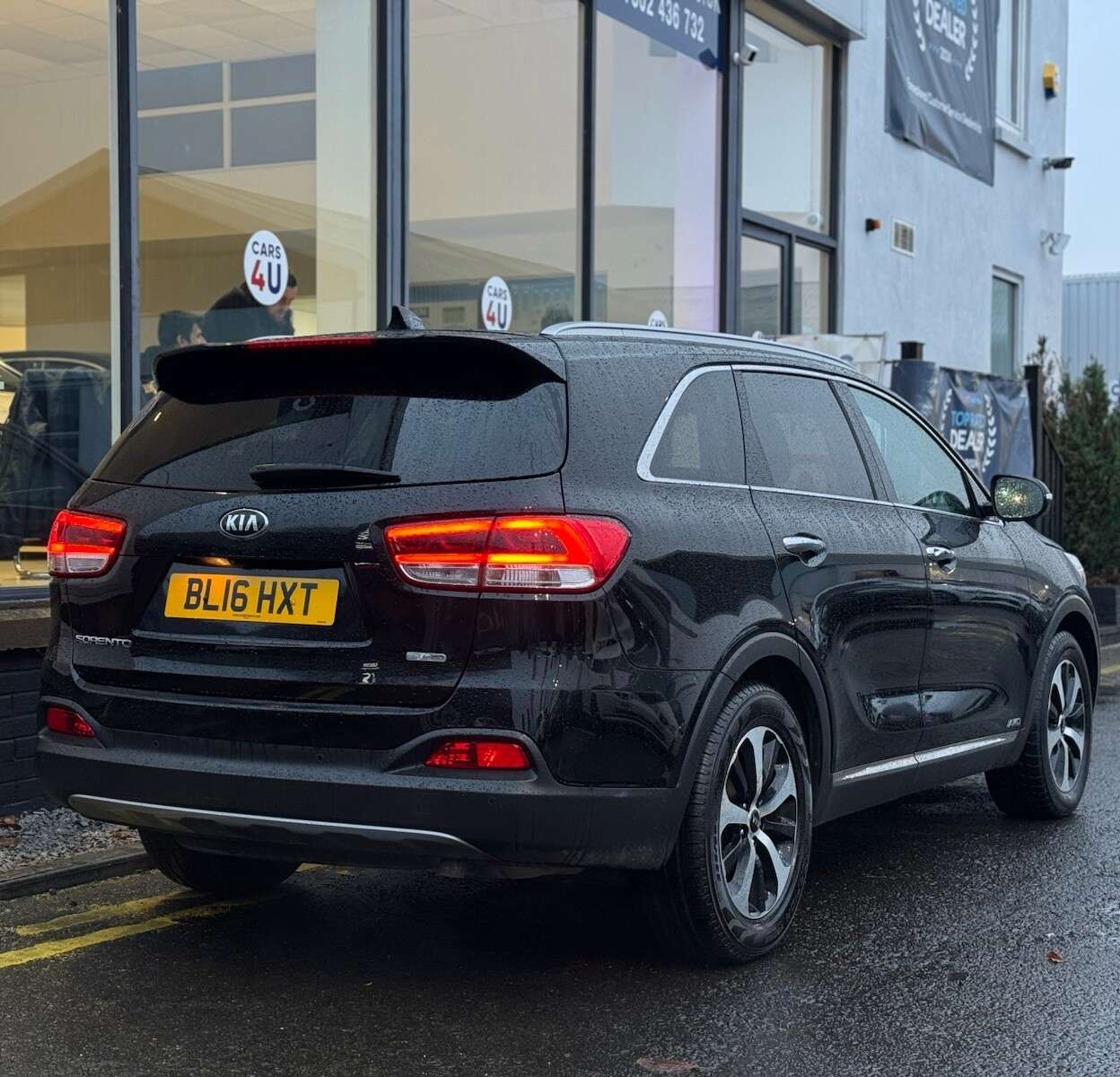 A 2016 KIA SORENTO 2.2 CRDi KX-3 SUV 5dr Diesel Auto AWD Euro 6 (197 bhp) A 2016 KIA SORENTO 2.2 CRDi KX-3 SUV 5dr Diesel Auto AWD Euro 6 (197 bhp)