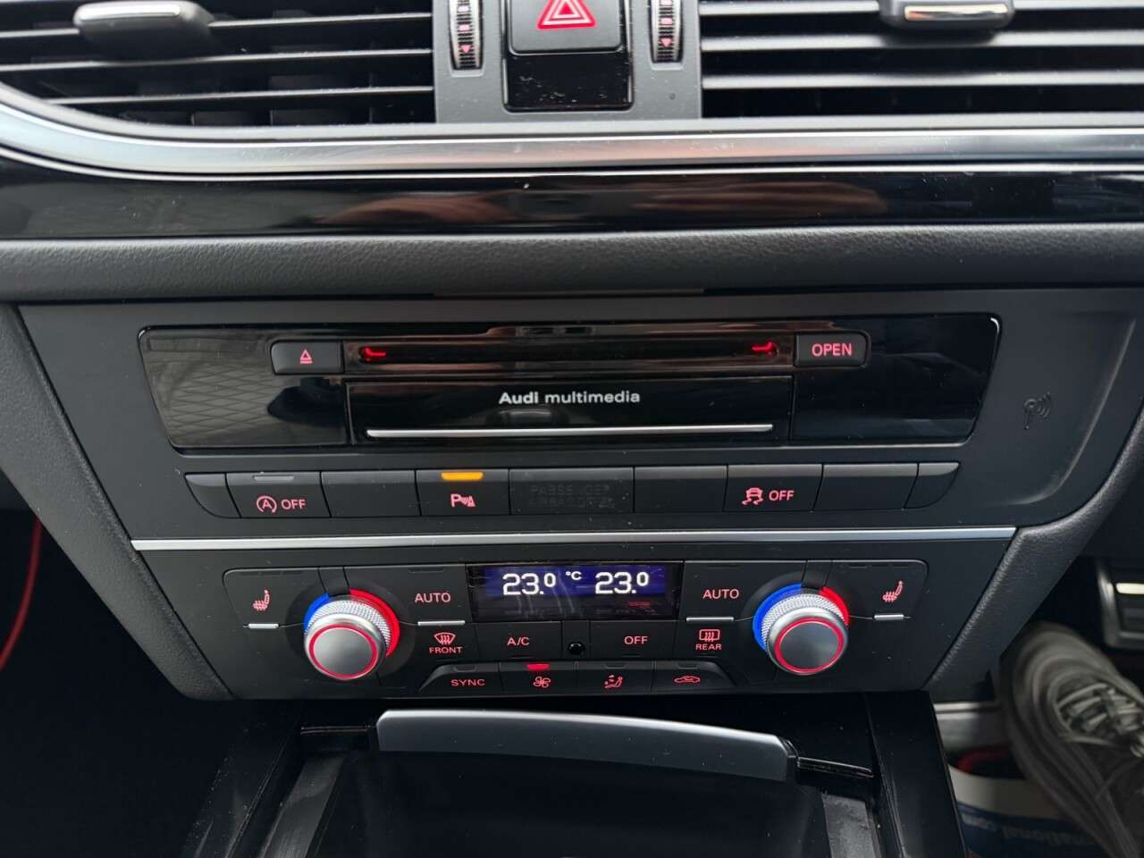 2017 AUDI A6 2017 AUDI A6