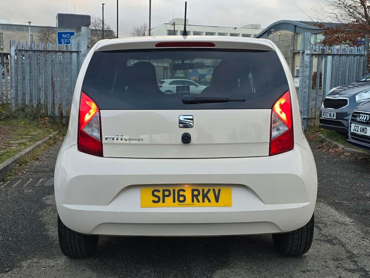 2016 SEAT MII 2016 SEAT MII