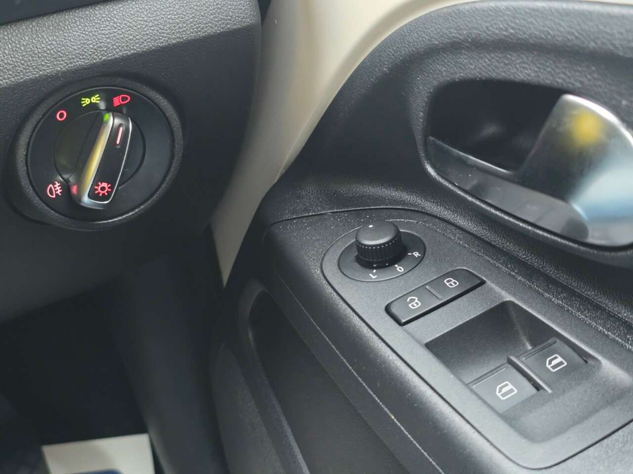 2016 SEAT MII 2016 SEAT MII