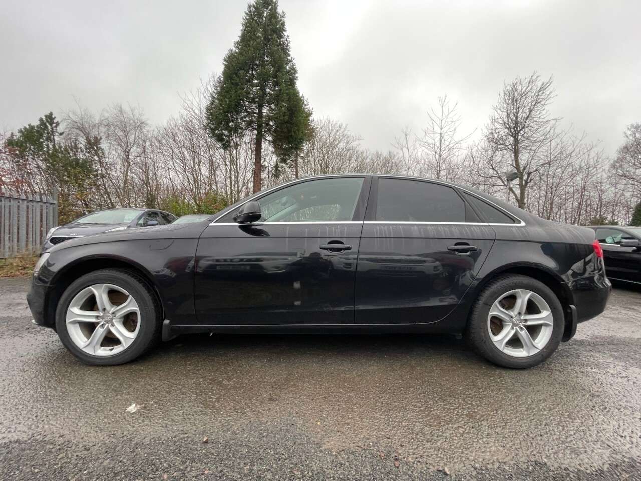 A 2013 AUDI A4 2.0 TDI SE Technik Saloon 4dr Diesel S Tronic quattro Euro 5 (s/s) (177 ps) A 2013 AUDI A4 2.0 TDI SE Technik Saloon 4dr Diesel S Tronic quattro Euro 5 (s/s) (177 ps)
