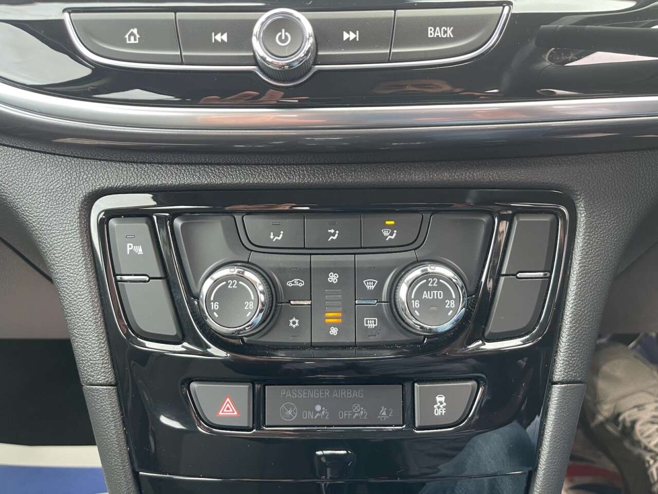 2019 VAUXHALL MOKKA X 2019 VAUXHALL MOKKA X