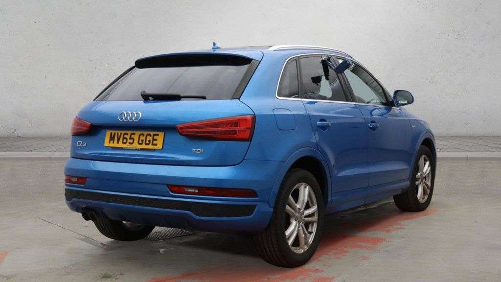 2015 AUDI Q3 2015 AUDI Q3