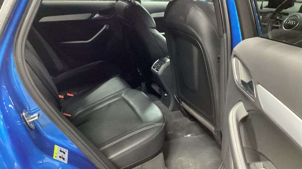 2015 AUDI Q3 2015 AUDI Q3