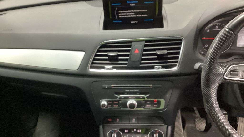 2015 AUDI Q3 2015 AUDI Q3