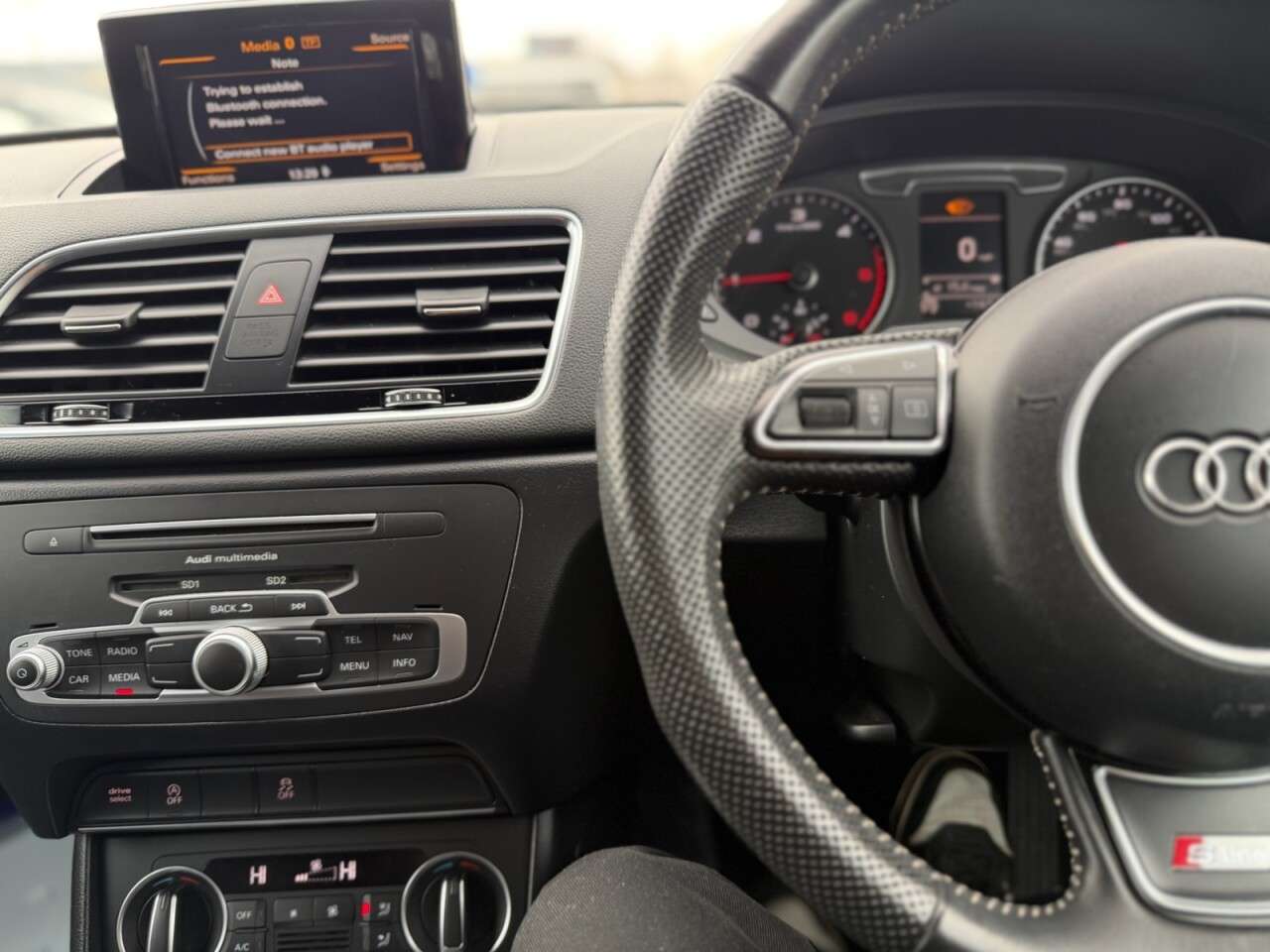 2015 AUDI Q3 2015 AUDI Q3