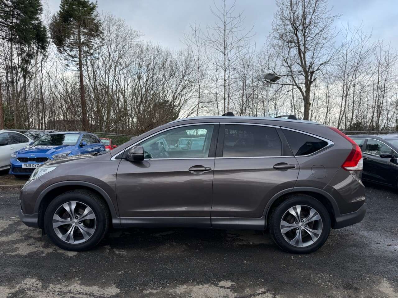 A 2013 HONDA CR-V 2.0 i-VTEC EX SUV 5dr Petrol Auto 4WD Euro 5 (155 ps) A 2013 HONDA CR-V 2.0 i-VTEC EX SUV 5dr Petrol Auto 4WD Euro 5 (155 ps)