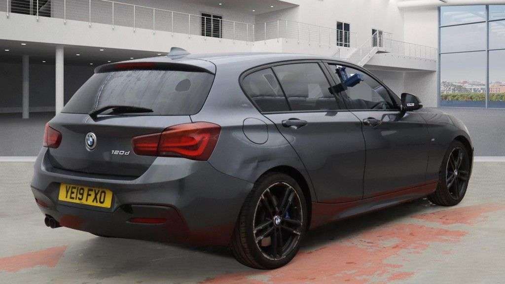 A 2019 BMW 1 SERIES 2.0 120d M Sport Shadow Edition Hatchback 5dr Diesel Auto Euro 6 (s/s) (190 A 2019 BMW 1 SERIES 2.0 120d M Sport Shadow Edition Hatchback 5dr Diesel Auto Euro 6 (s/s) (190