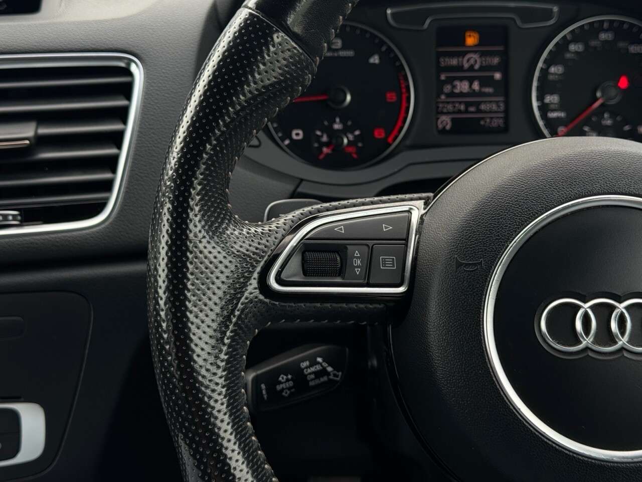 2017 AUDI Q3 2017 AUDI Q3