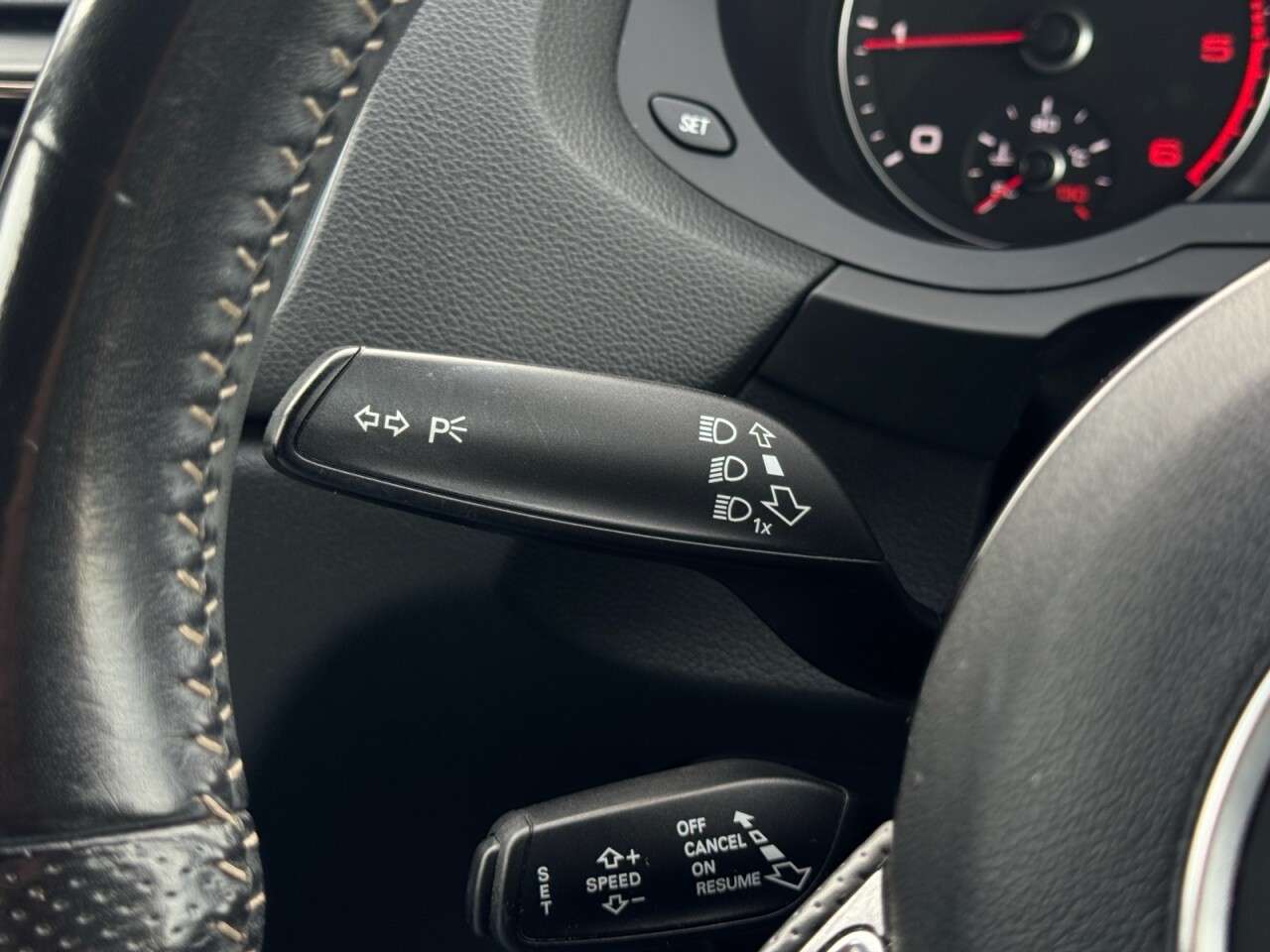 2017 AUDI Q3 2017 AUDI Q3