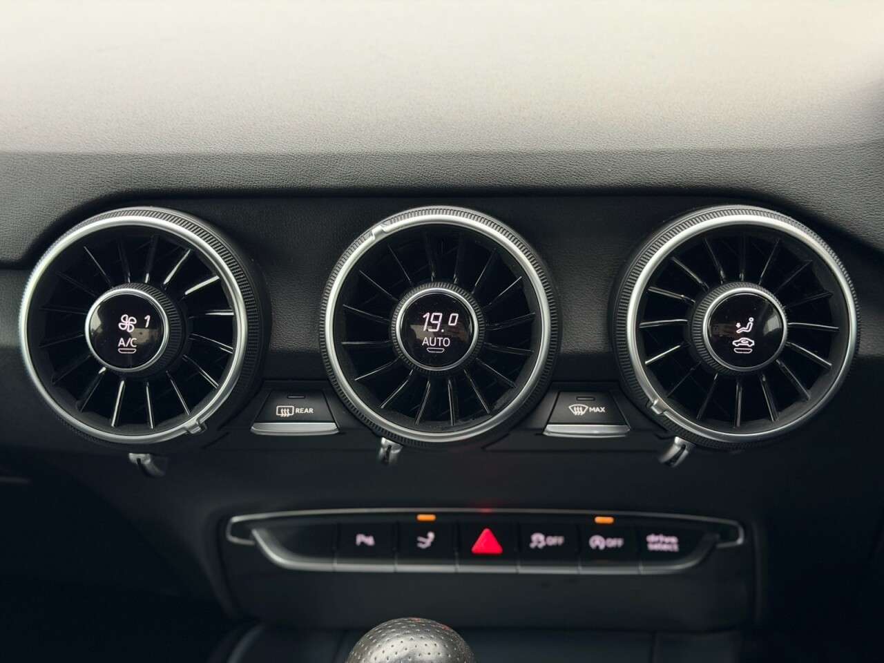 2015 AUDI TT 2015 AUDI TT