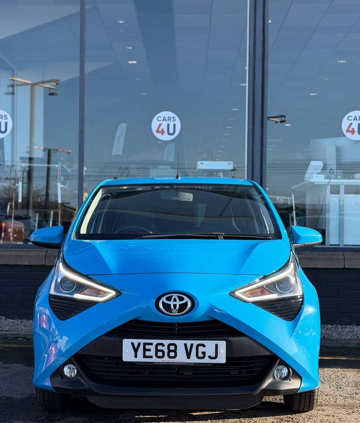 A 2018 TOYOTA AYGO 1.0 VVT-i x-plore Hatchback 5dr Petrol Manual Euro 6 (71 ps) A 2018 TOYOTA AYGO 1.0 VVT-i x-plore Hatchback 5dr Petrol Manual Euro 6 (71 ps)
