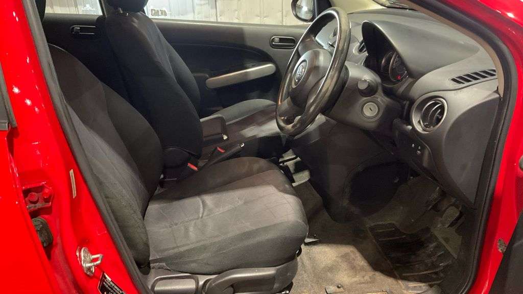 2014 MAZDA MAZDA2 2014 MAZDA MAZDA2