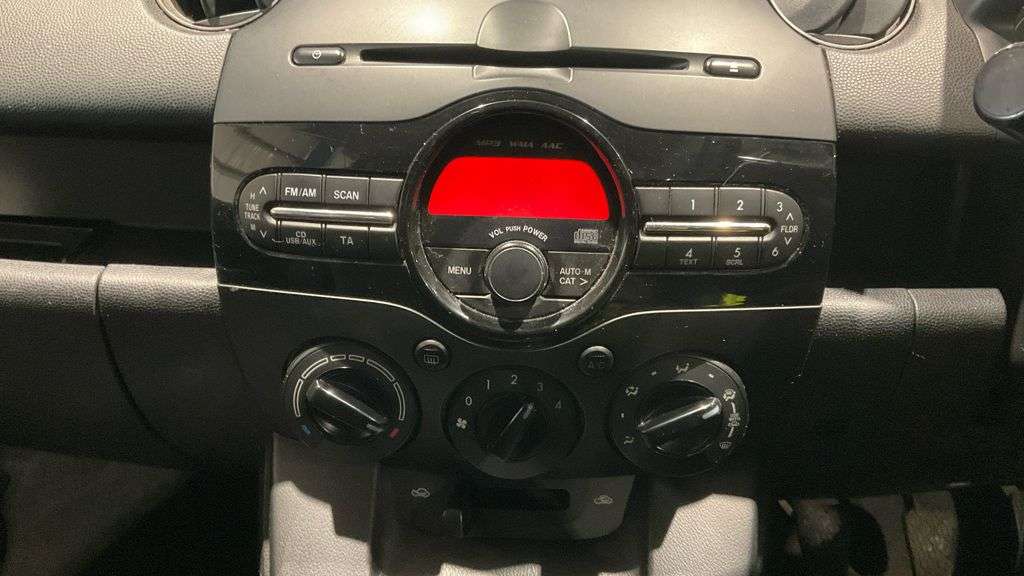 2014 MAZDA MAZDA2 2014 MAZDA MAZDA2