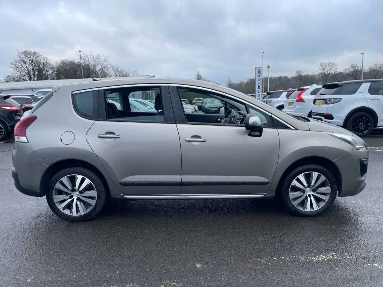 2017 PEUGEOT 3008 2017 PEUGEOT 3008