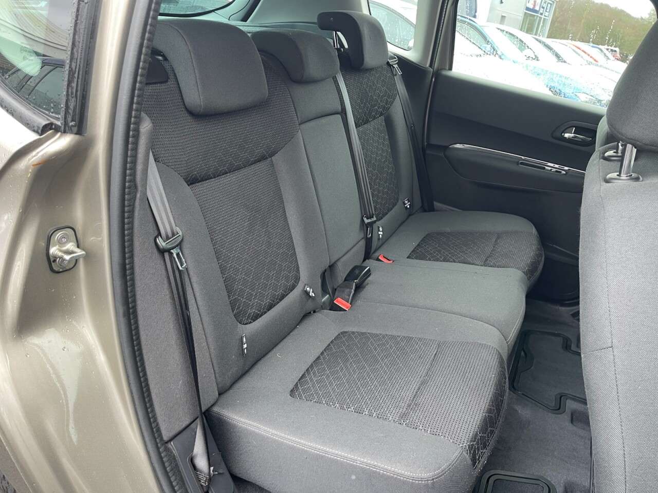 2017 PEUGEOT 3008 2017 PEUGEOT 3008