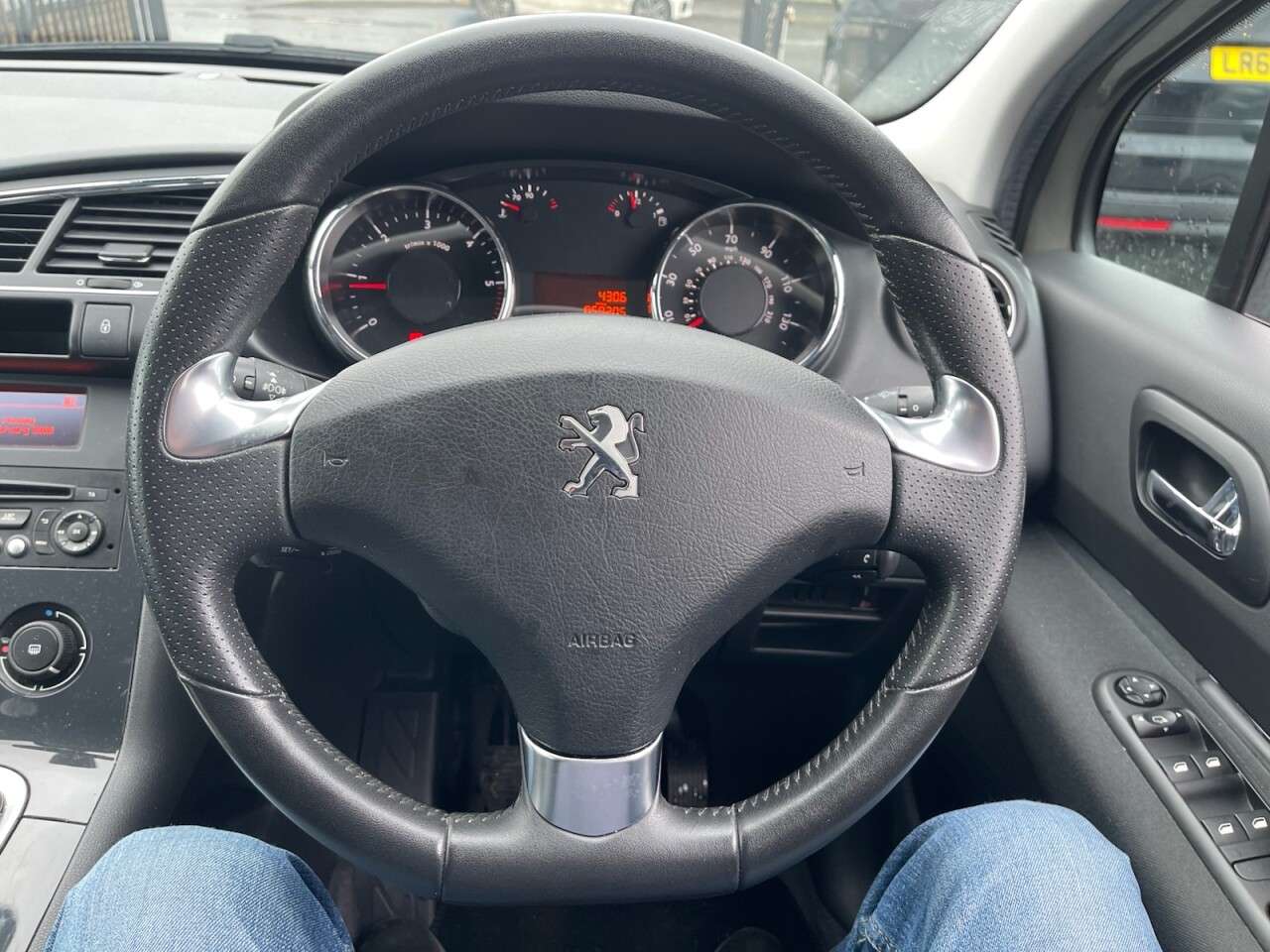 2017 PEUGEOT 3008 2017 PEUGEOT 3008