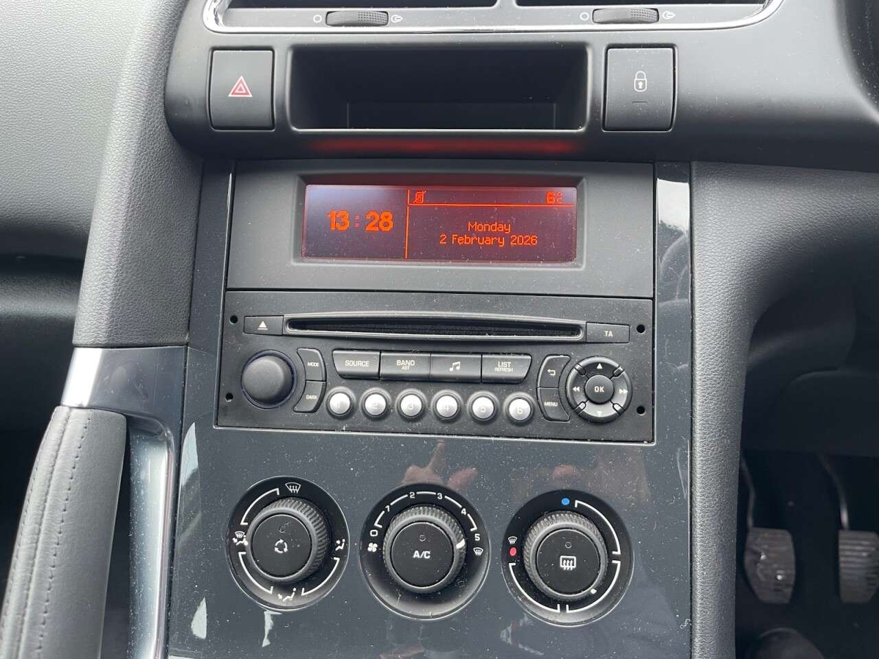 2017 PEUGEOT 3008 2017 PEUGEOT 3008