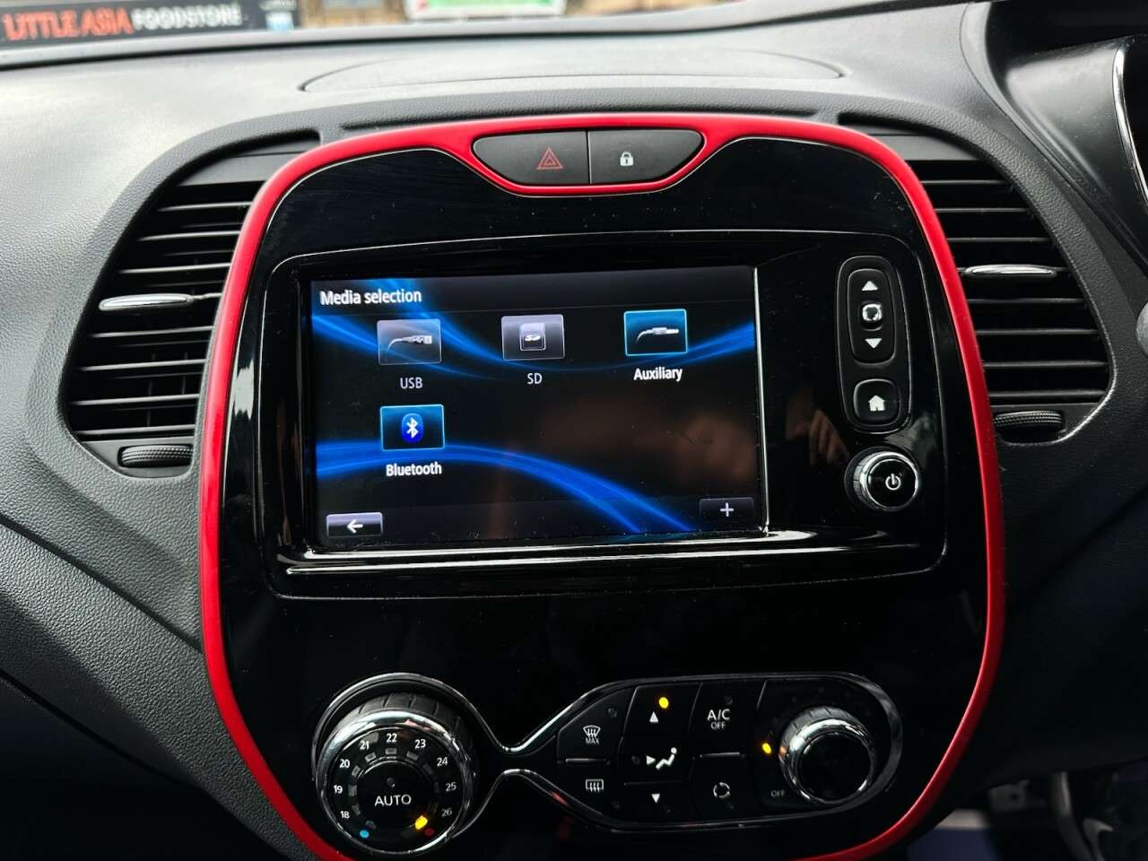 2017 RENAULT CAPTUR 2017 RENAULT CAPTUR