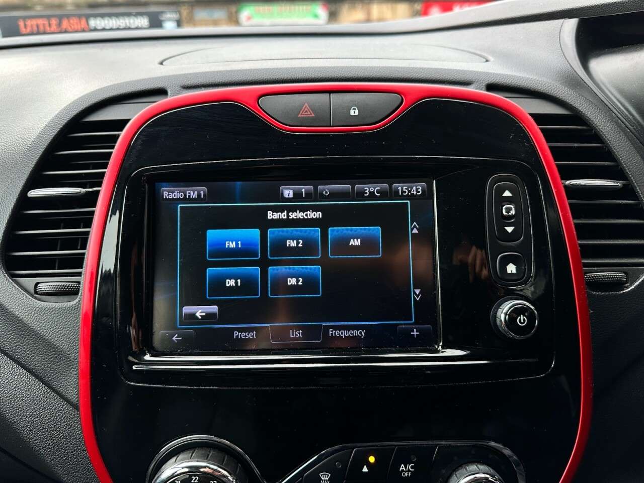 2017 RENAULT CAPTUR 2017 RENAULT CAPTUR