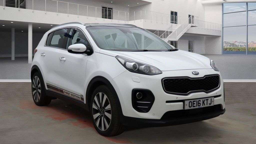 A 2016 KIA SPORTAGE 2.0 CRDi First Edition SUV 5dr Diesel Auto AWD Euro 6 (182 bhp) A 2016 KIA SPORTAGE 2.0 CRDi First Edition SUV 5dr Diesel Auto AWD Euro 6 (182 bhp)