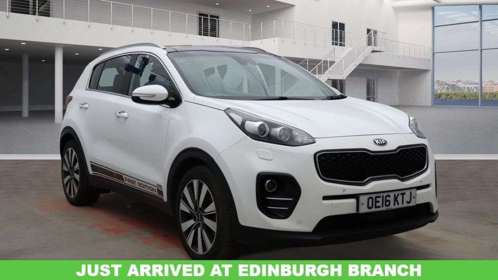 A 2016 KIA SPORTAGE 2.0 CRDi First Edition SUV 5dr Diesel Auto AWD Euro 6 (182 bhp) A 2016 KIA SPORTAGE 2.0 CRDi First Edition SUV 5dr Diesel Auto AWD Euro 6 (182 bhp)