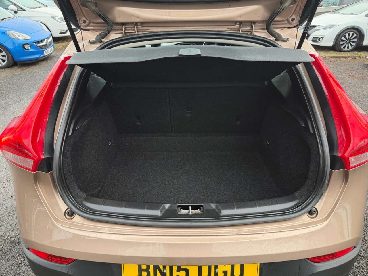 2015 VOLVO V40 CROSS COUNTRY 2015 VOLVO V40 CROSS COUNTRY