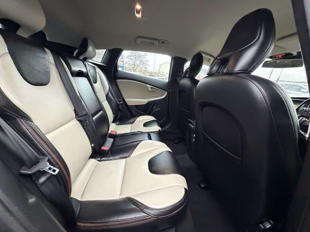 2015 VOLVO V40 CROSS COUNTRY 2015 VOLVO V40 CROSS COUNTRY