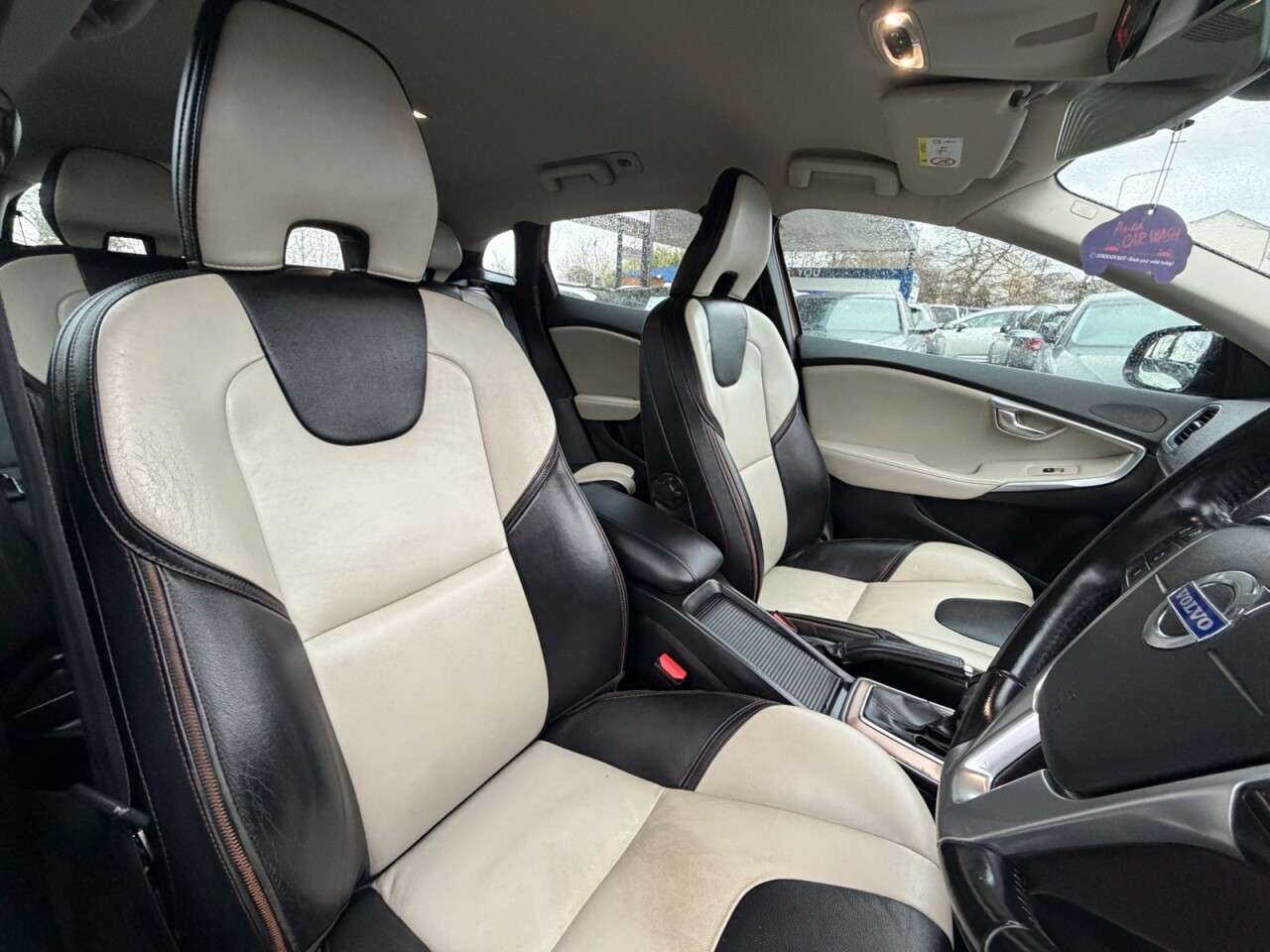 2015 VOLVO V40 CROSS COUNTRY 2015 VOLVO V40 CROSS COUNTRY