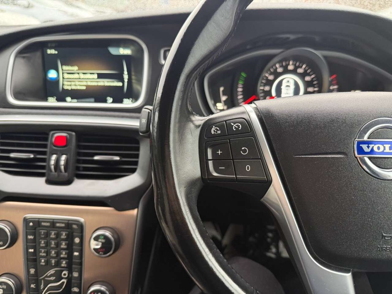 2015 VOLVO V40 CROSS COUNTRY 2015 VOLVO V40 CROSS COUNTRY