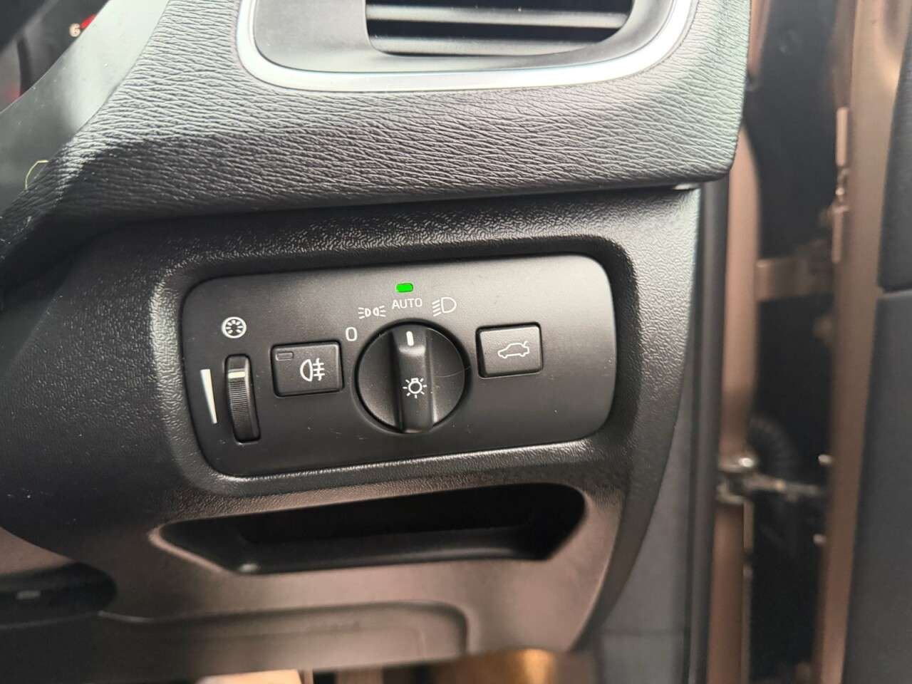 2015 VOLVO V40 CROSS COUNTRY 2015 VOLVO V40 CROSS COUNTRY