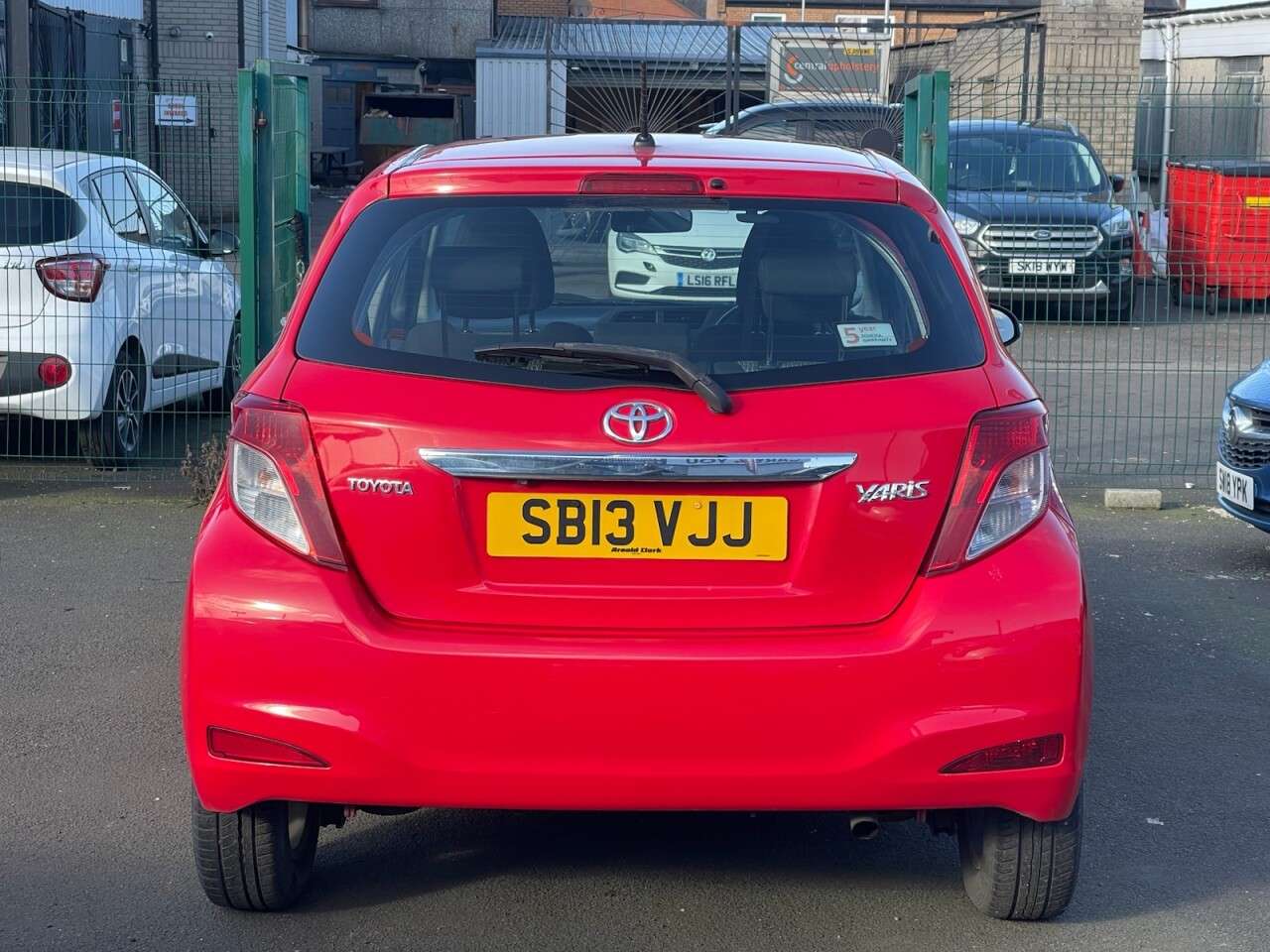 2013 TOYOTA YARIS 2013 TOYOTA YARIS