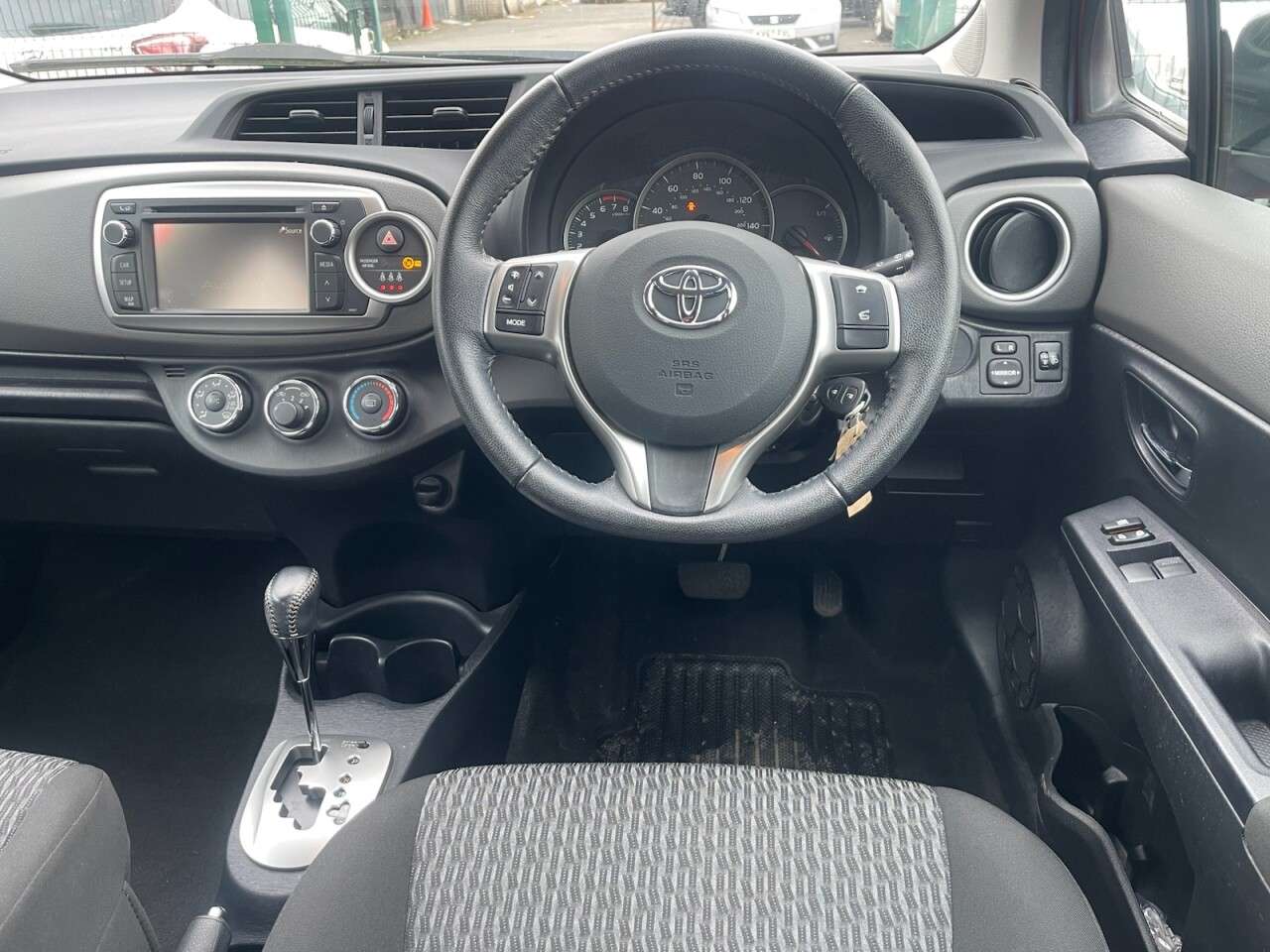 2013 TOYOTA YARIS 2013 TOYOTA YARIS