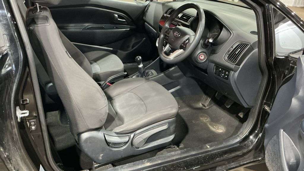 2016 KIA RIO 2016 KIA RIO