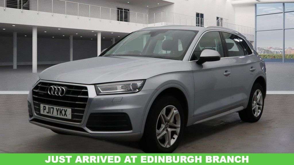 A 2017 AUDI Q5 2.0 TDI SE SUV 5dr Diesel S Tronic quattro Euro 6 (s/s) (190 ps) A 2017 AUDI Q5 2.0 TDI SE SUV 5dr Diesel S Tronic quattro Euro 6 (s/s) (190 ps)