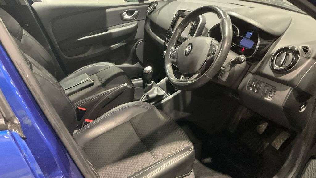 2018 RENAULT CLIO 2018 RENAULT CLIO
