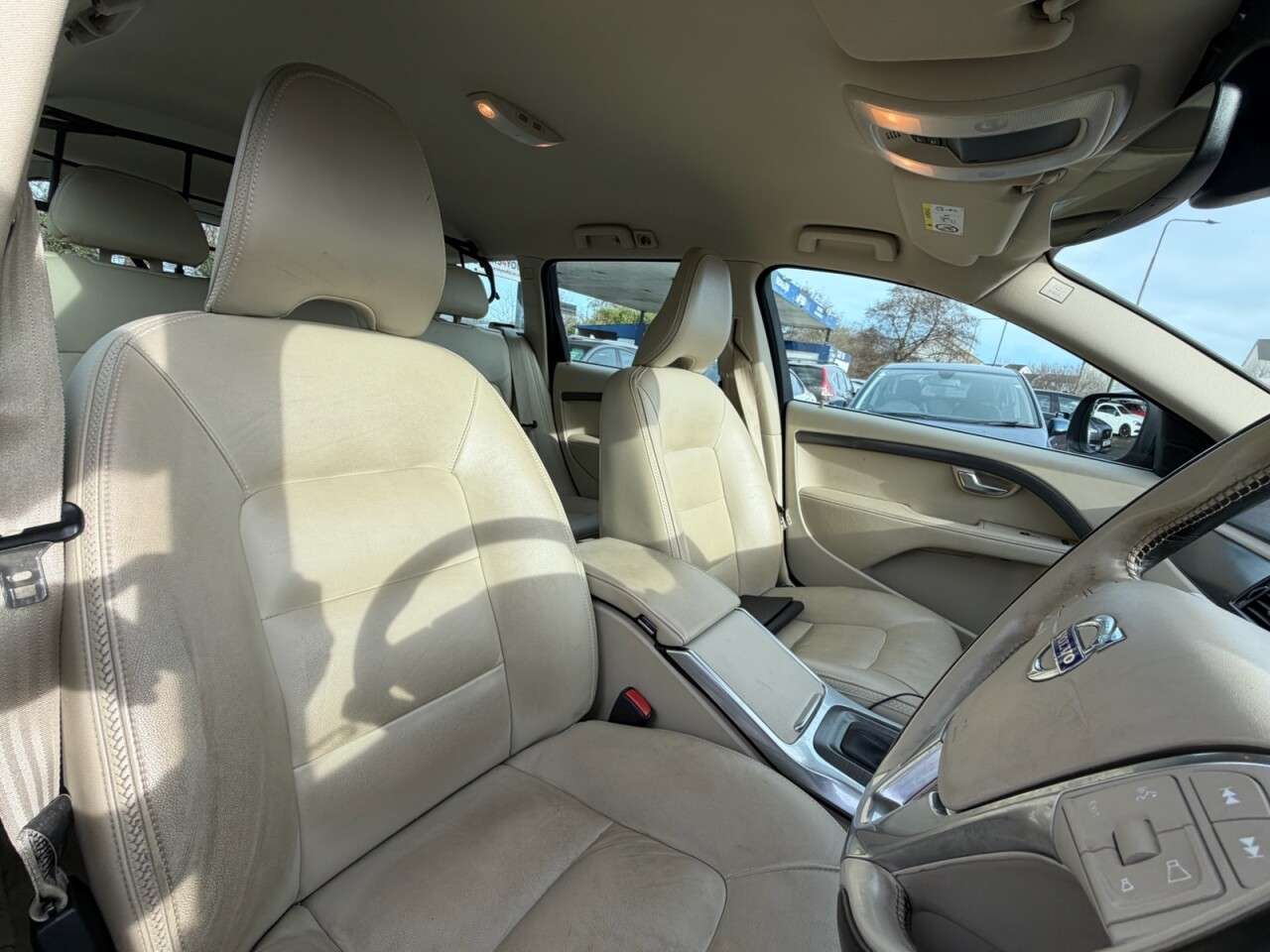 2016 VOLVO XC70 2016 VOLVO XC70