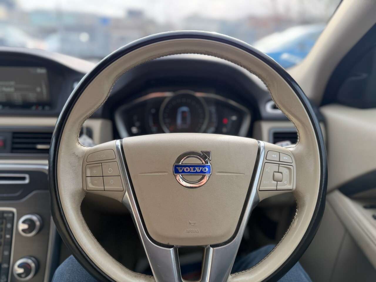 2016 VOLVO XC70 2016 VOLVO XC70