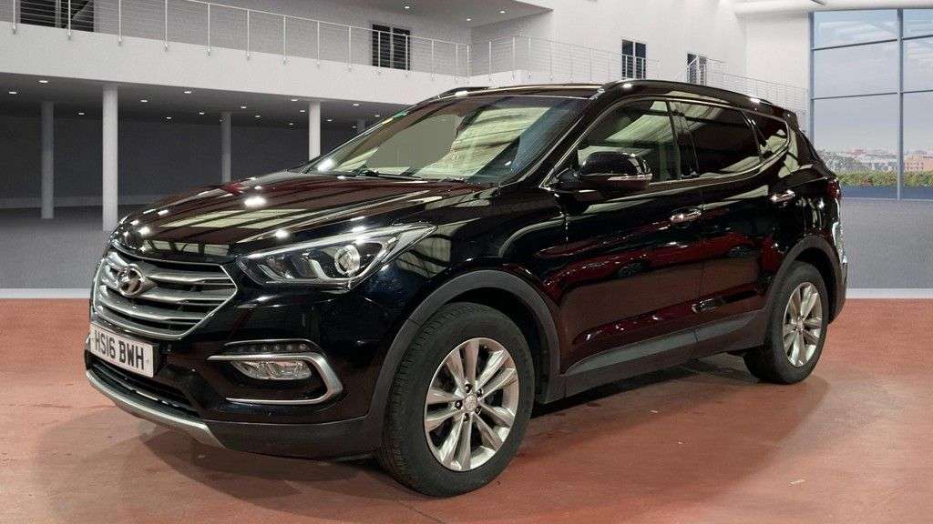 A 2016 HYUNDAI SANTA FE 2.2 CRDi Blue Drive Premium SUV 5dr Diesel Auto 4WD Euro 6 (s/s) (200 ps) A 2016 HYUNDAI SANTA FE 2.2 CRDi Blue Drive Premium SUV 5dr Diesel Auto 4WD Euro 6 (s/s) (200 ps)