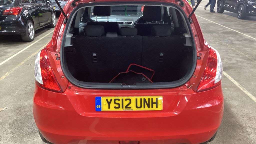 2012 SUZUKI SWIFT 2012 SUZUKI SWIFT