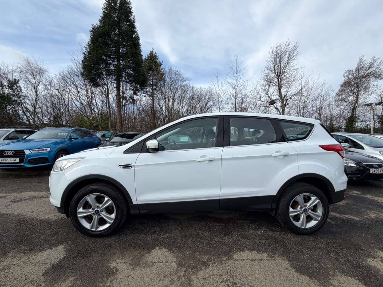 A 2016 FORD KUGA 1.5T EcoBoost Zetec SUV 5dr Petrol Manual Euro 6 (s/s) (150 ps) A 2016 FORD KUGA 1.5T EcoBoost Zetec SUV 5dr Petrol Manual Euro 6 (s/s) (150 ps)