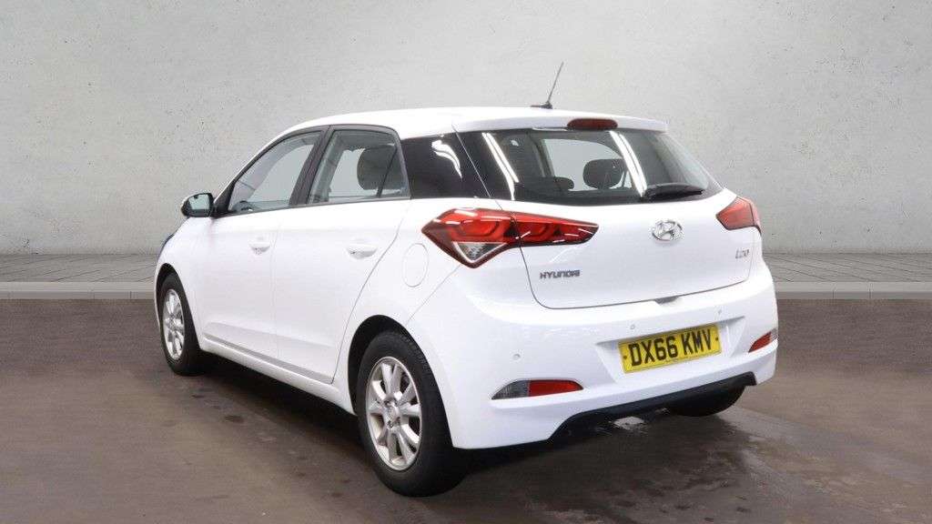A 2016 HYUNDAI I20 1.2 Blue Drive SE Hatchback 5dr Petrol Manual Euro 6 (s/s) (84 ps) A 2016 HYUNDAI I20 1.2 Blue Drive SE Hatchback 5dr Petrol Manual Euro 6 (s/s) (84 ps)