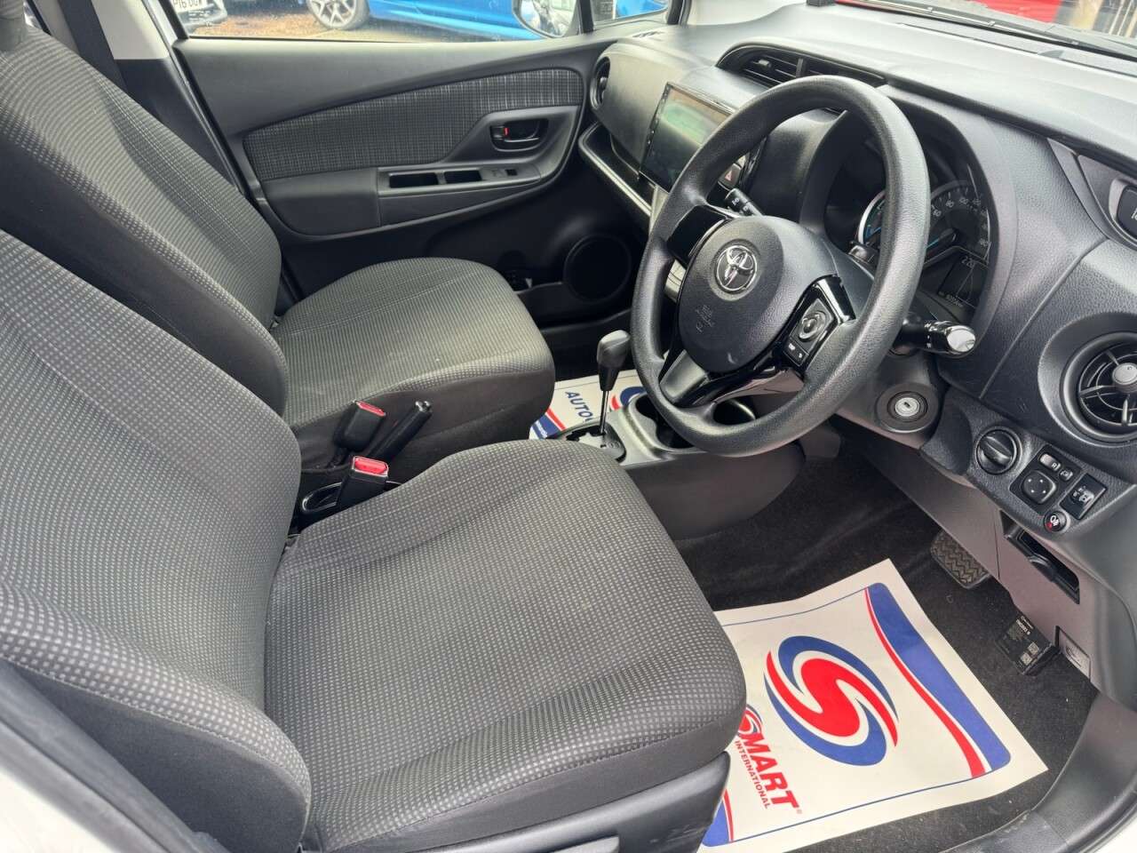 2018 TOYOTA YARIS 2018 TOYOTA YARIS