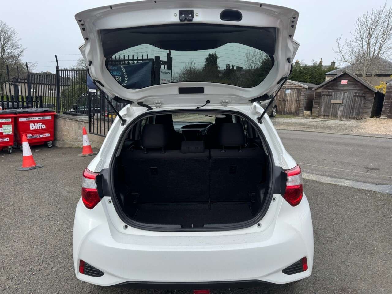 2018 TOYOTA YARIS 2018 TOYOTA YARIS