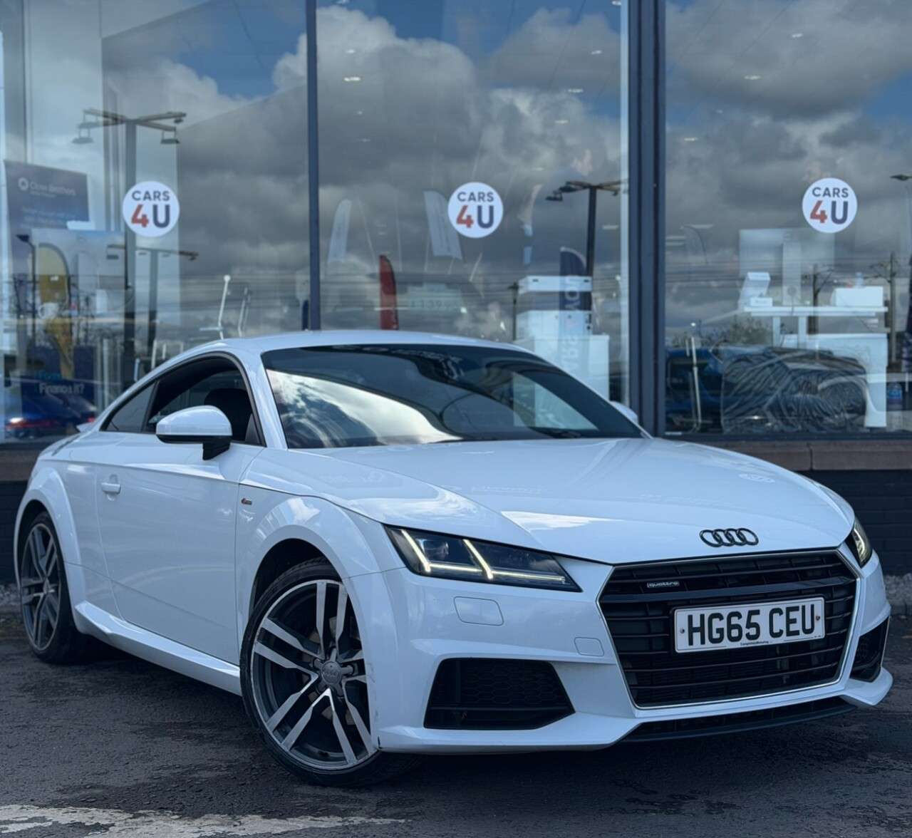 A 2016 AUDI TT 2.0 TFSI S line Coupe 3dr Petrol S Tronic quattro Euro 6 (s/s) (230 ps) A 2016 AUDI TT 2.0 TFSI S line Coupe 3dr Petrol S Tronic quattro Euro 6 (s/s) (230 ps)